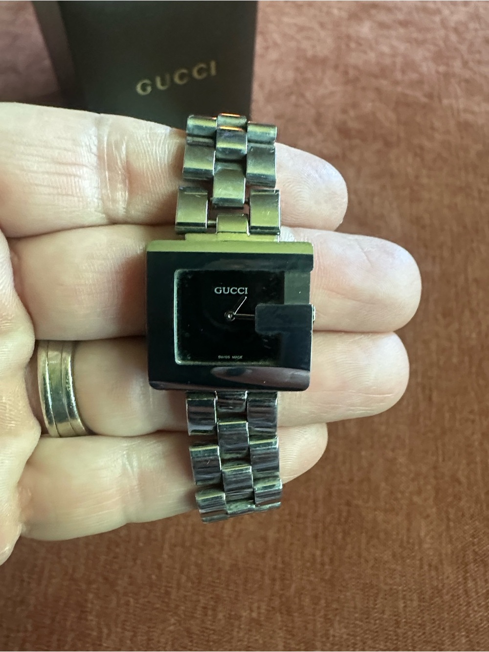 Gucci Silver Bracelet Watch with Black Dial - Picture 2 of 8